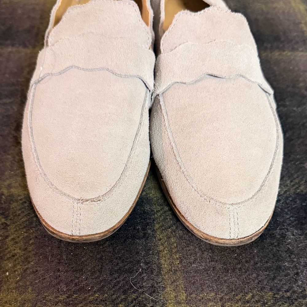 4/$15 Lucky Brand Suede Loafers - Cream - Picture 2 of 7
